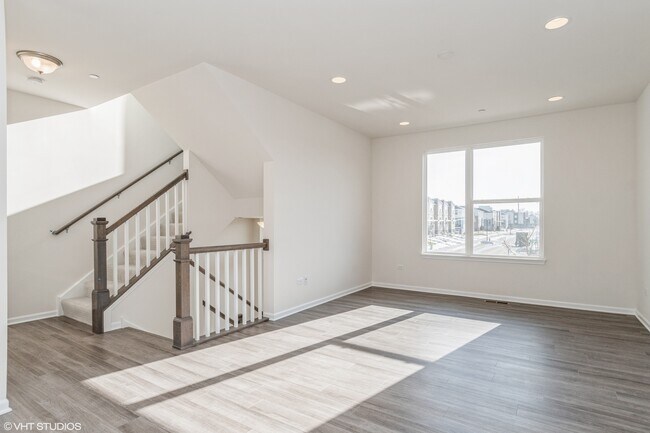 Foto del edificio - 29W707 Cambridge St