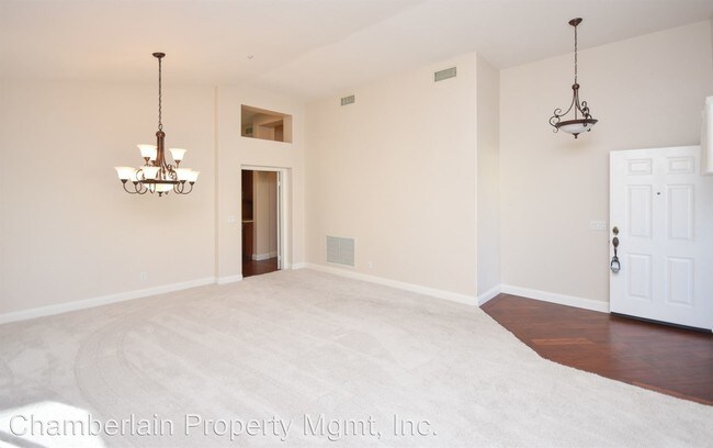 Building Photo - 3 br, 2 bath House - 2215 Rockview Glen
