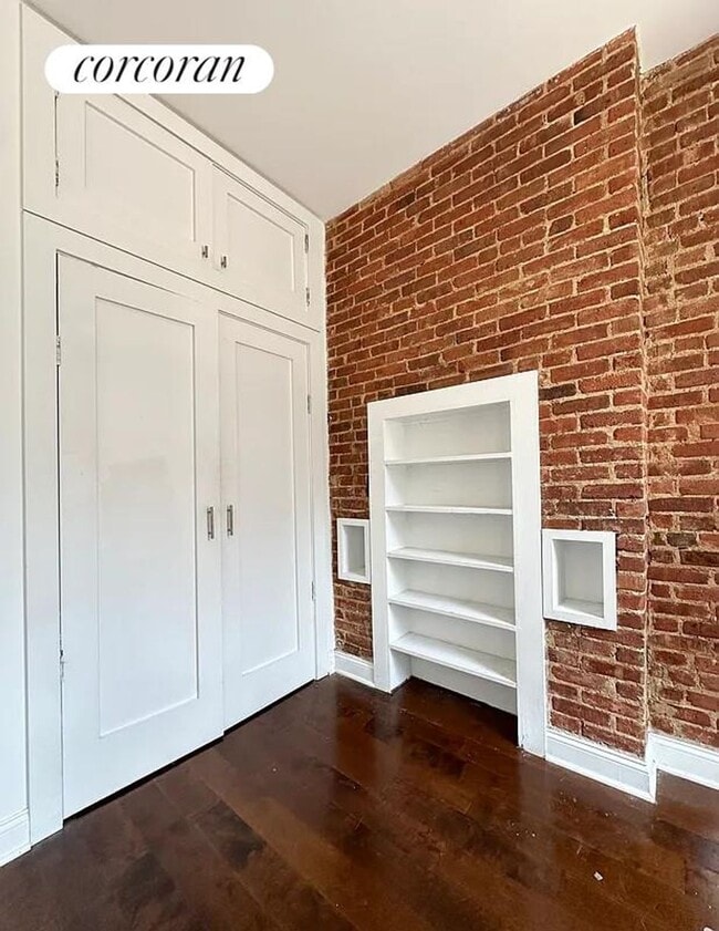 Building Photo - 1577 York Ave