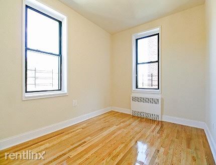 Foto del edificio - 2825 172nd St