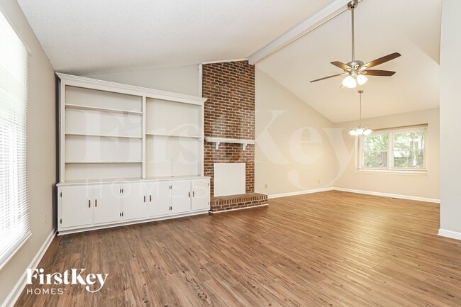 Building Photo - 3007 Amidon Dr