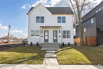 Building Photo - 2053 Columbia Ave