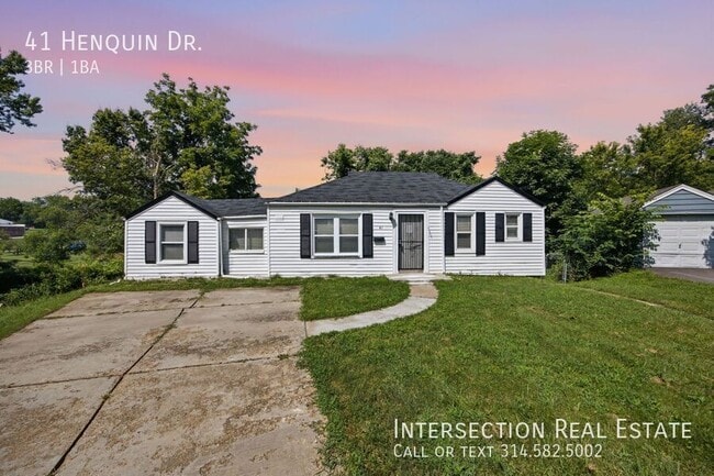 Building Photo - 41 Henquin Dr