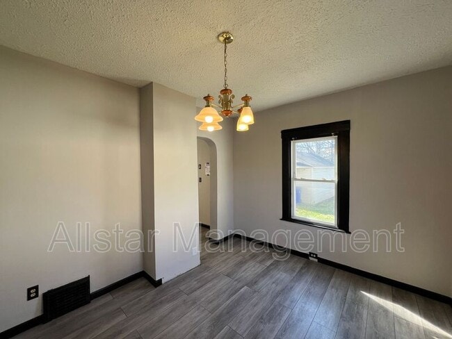 Building Photo - 3616 Independence Rd