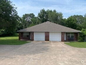 Building Photo - 7313 W Wedington Dr