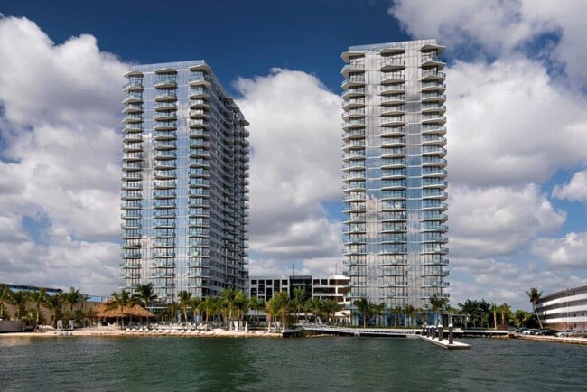 Building Photo - Icon Marina Village