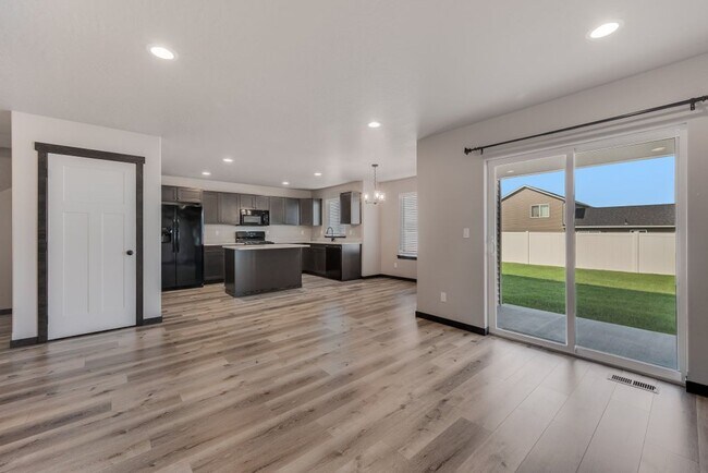 Foto del edificio - Brookshire Community 3 bed 2.5 bath