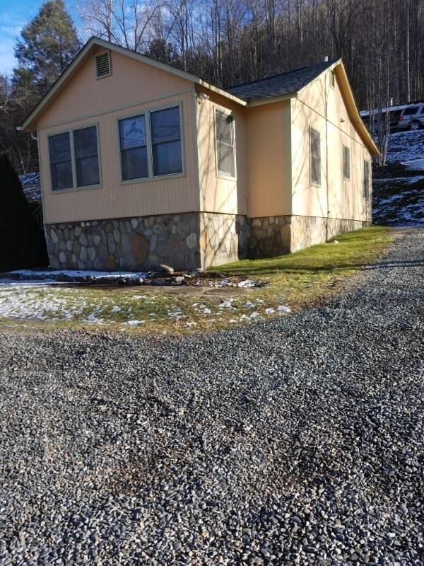 Building Photo - 977 Soco Rd