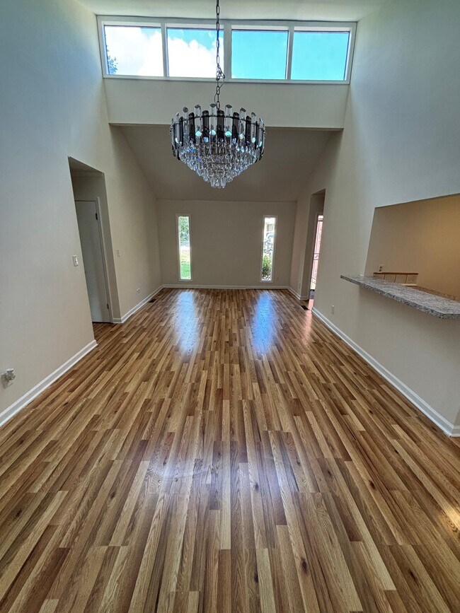 Building Photo - 7312 Barcliff Dr