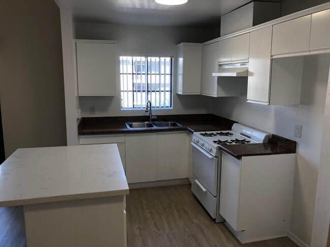 Foto del edificio - 411 S Berendo St