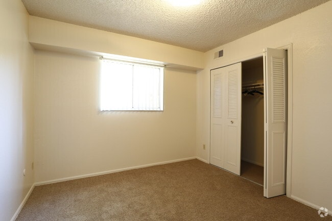 Bedroom - Boulder Crossroads
