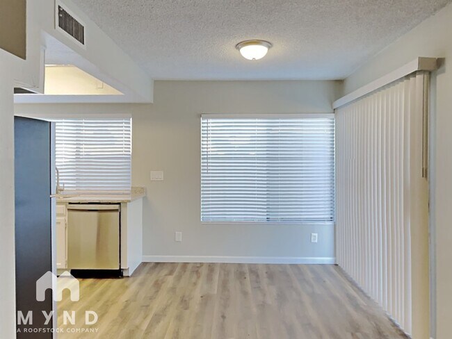 Foto del edificio - 5029 N 71st Ave