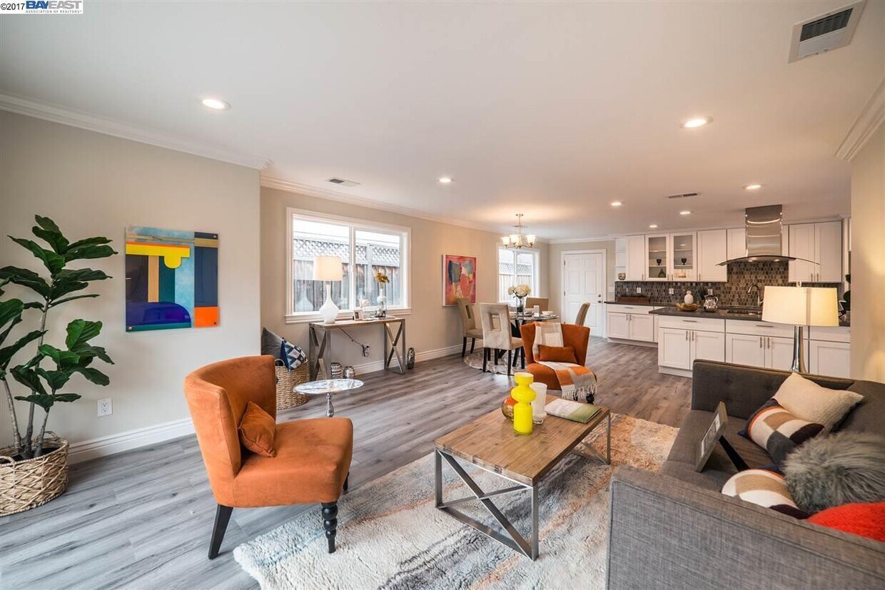 Living Room - 42786 Philadelphia Plz