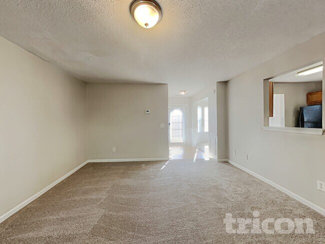 Foto del edificio - 205 Oak Terrace Dr