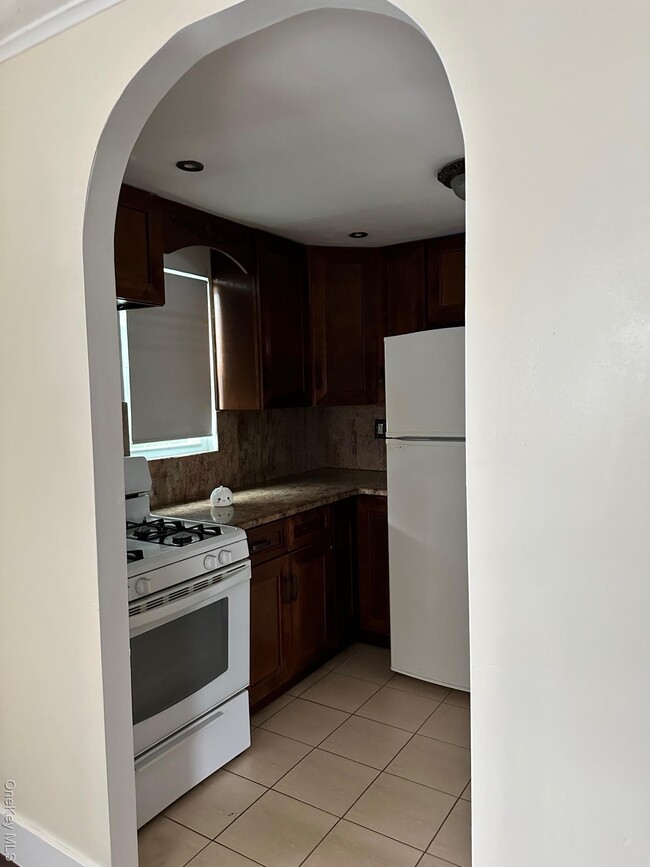 Foto del edificio - 93-31 215th St