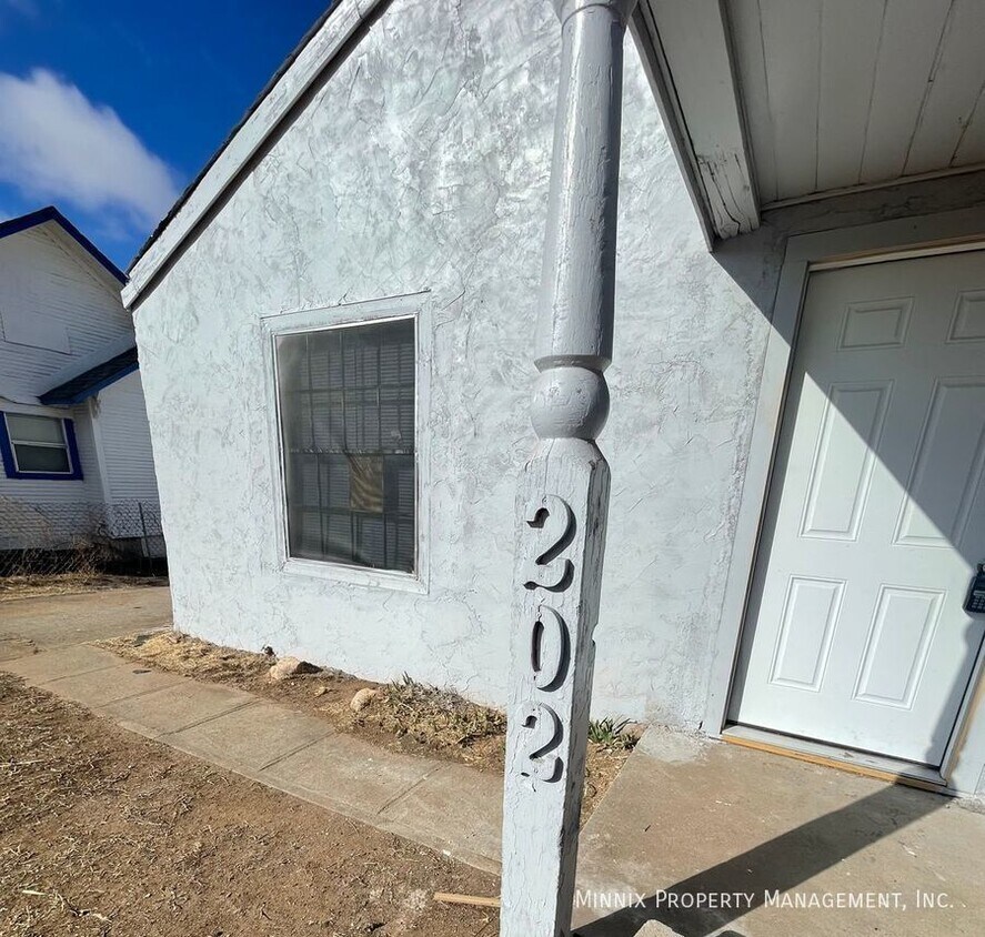 Foto principal - 202 S Virginia St
