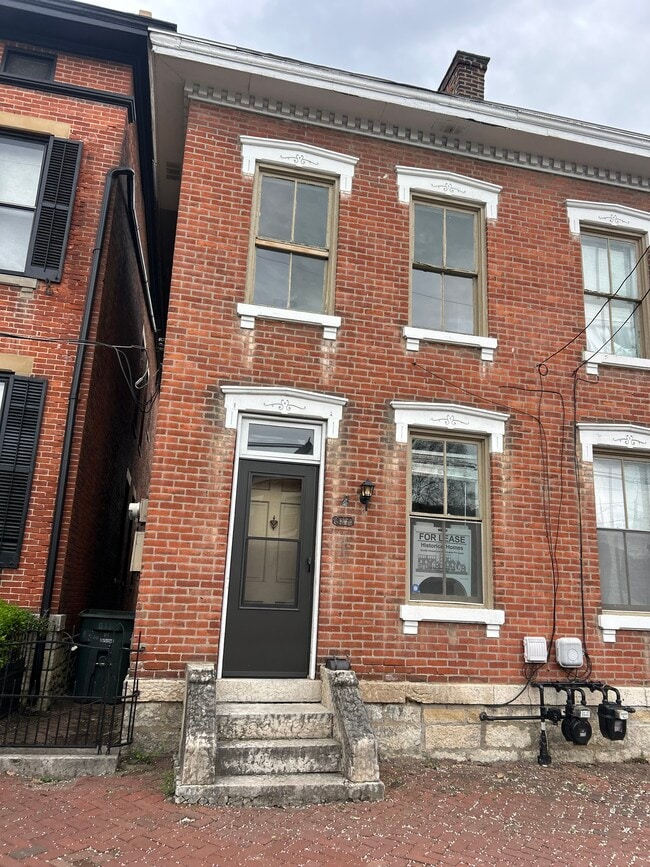 Building Photo - 611 S 3rd St