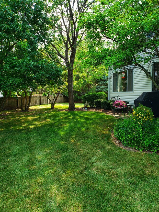 Foto del edificio - 2814 Kentshire Ct