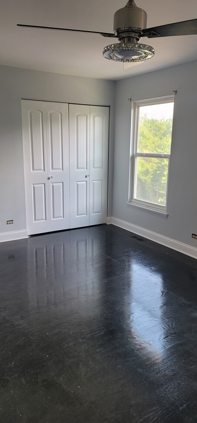 Foto del edificio - 3153 Holden Cir