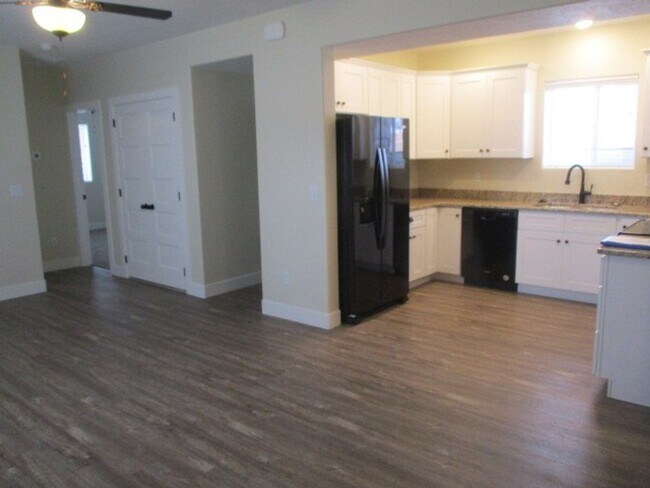 Foto del edificio - 133 N 900 W