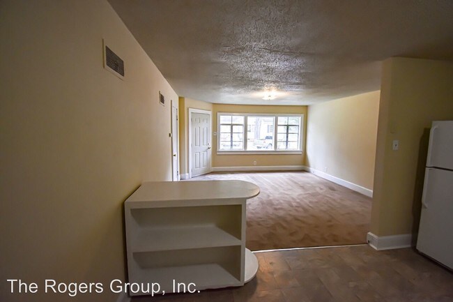 Building Photo - 140-142 Lynnhaven Ave