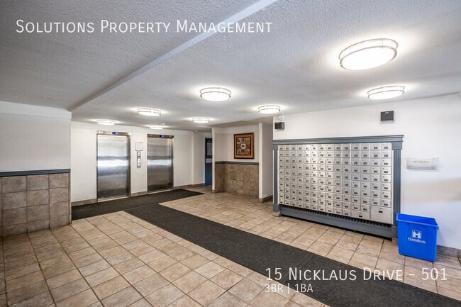 Building Photo - Gorgeous 3 Bedroom Condo Unit at the Base ...