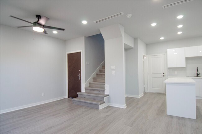 Foto del edificio - 2832 Mansfield St