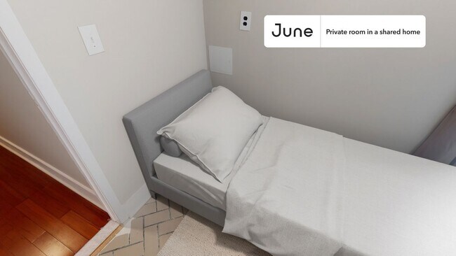 Foto del edificio - Private bedroom in 3 bed/2 bath Home
