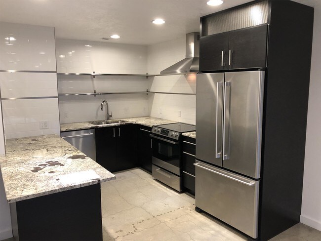 Foto del edificio - 3701 Crescent Rim Dr