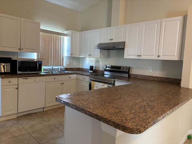 Building Photo - Charming 3BR House in Dundee