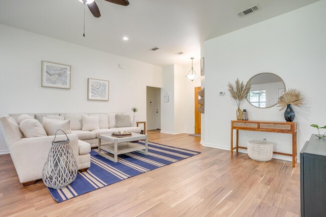 Foto del edificio - 205 Shady Ln