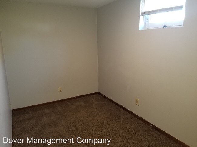 Building Photo - 112 Braasch Ave