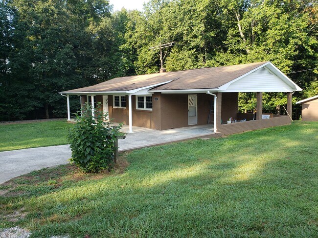 Building Photo - 4202 Peach Orchard Rd