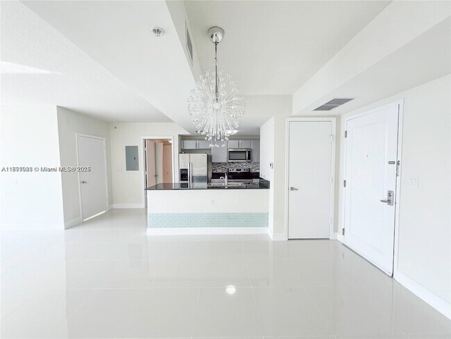 Foto del edificio - 1861 NW S River Dr