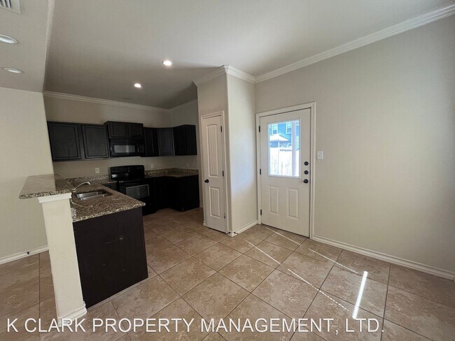 Foto del edificio - 3 br, 2.5 bath House - 7007 DONOVAN WAY  #101