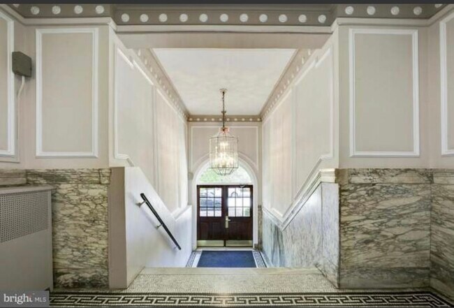 Foto del edificio - 1833 South St NW