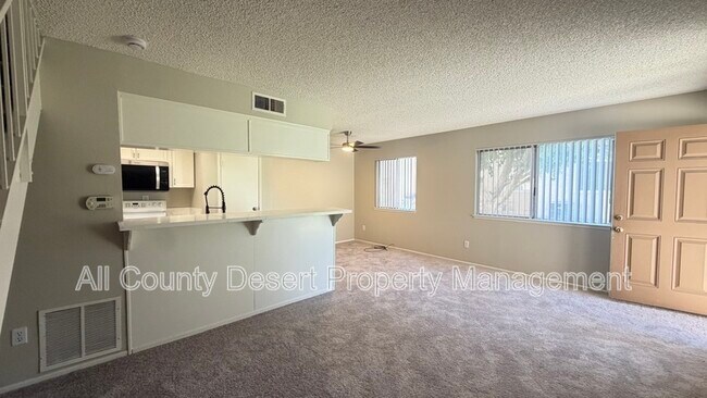 Foto del edificio - 72670 Thrush Rd