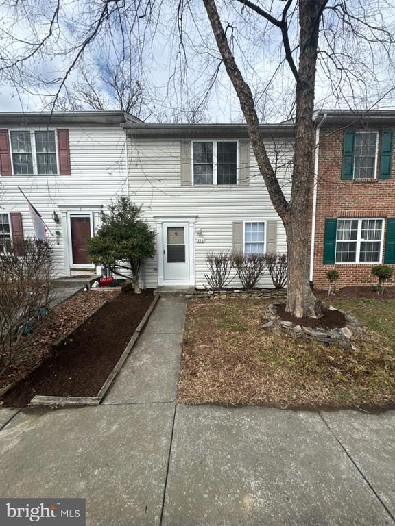 215 Sherando Cir, Stephens City, VA 22655 Townhome Rentals in
