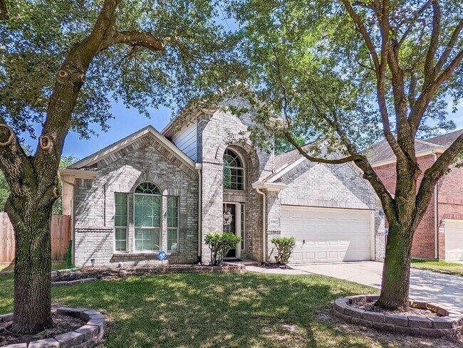 Foto del edificio - 6810 Summer Bridge Ln