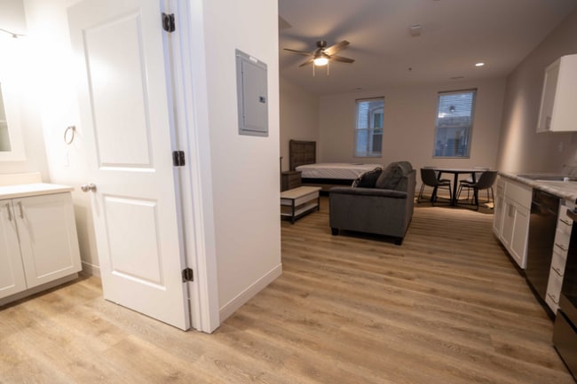 Foto del edificio - 103 N 1st St