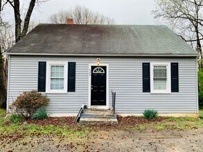 Building Photo - 520 Wyne Dr