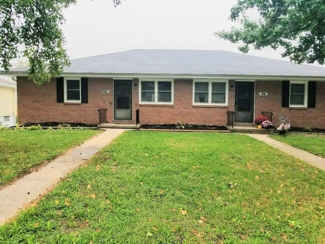 Building Photo - 1601 Lion Rd