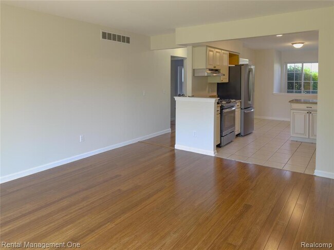 Foto del edificio - 11575 Lynhurst Dr