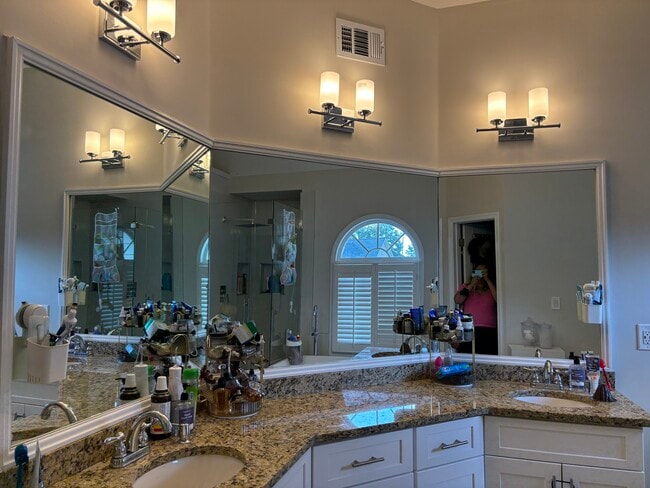 Building Photo - 3746 Summer Rose Dr