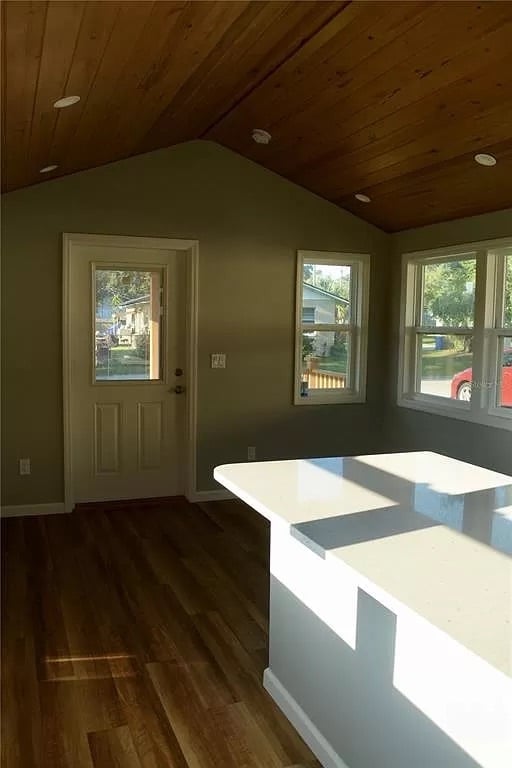 Photo - 672 Tyson St House