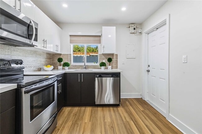 Foto del edificio - 3240 SW 69th Ave