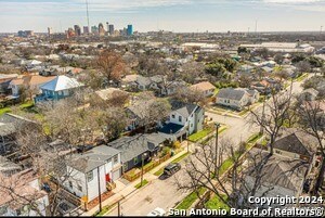 Foto del edificio - 412 Meridian Ave