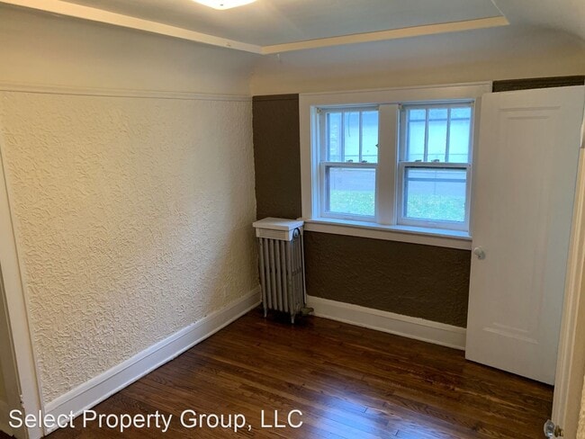 Building Photo - 1767 N Arlington Pl