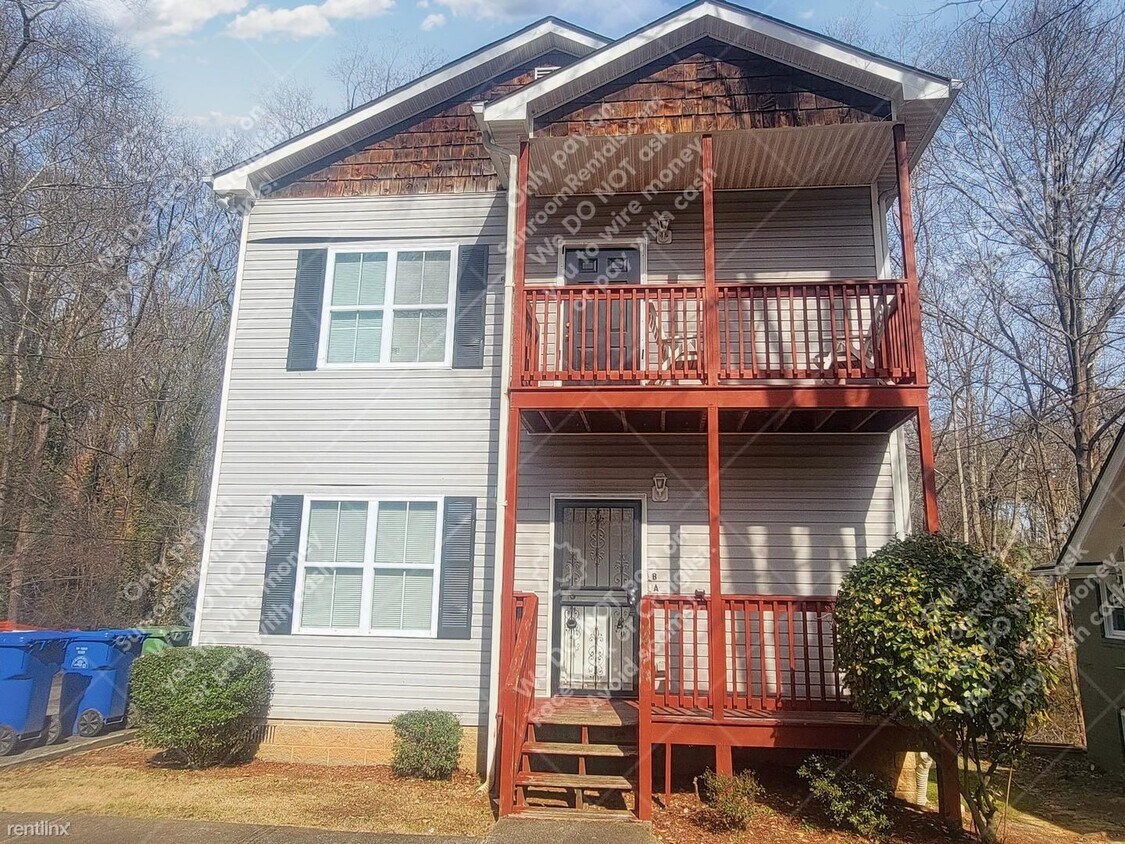 Primary Photo - 3 br, 2 bath Duplex - 2457 Main St NW B B