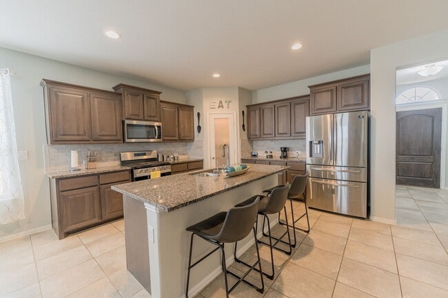 Foto del edificio - 6825 Jamestown St